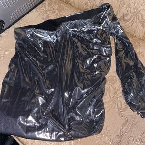 Shenhe Shiny silver colored skirt size large new without tags